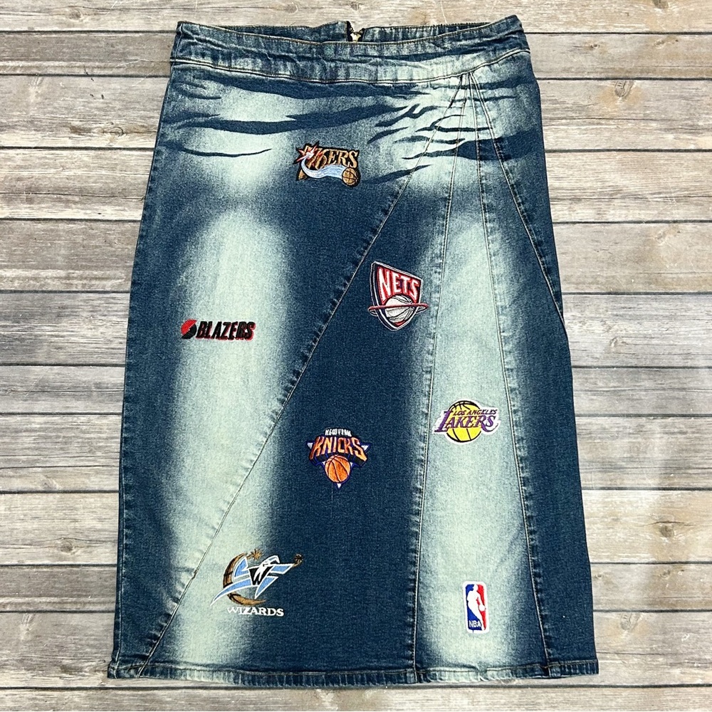NBA Medium Wash Basketball Embroidered Denim Pencil Skirt 9 Knicks Nets Wizards